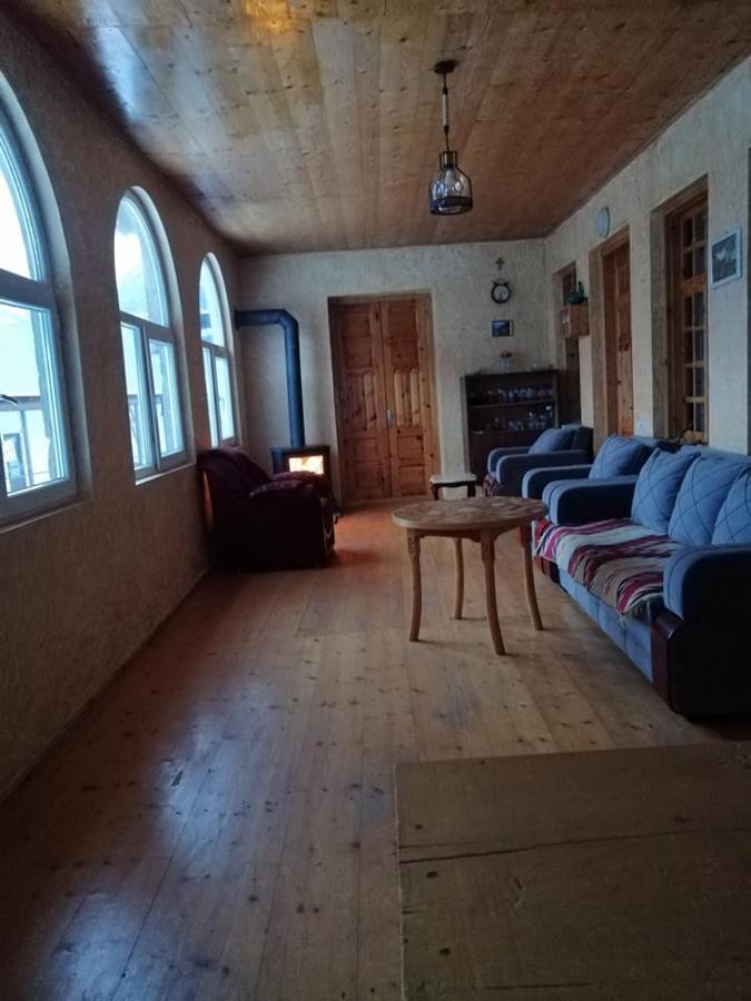 Irma Beso & Aleko Khergianis Guesthouse Mestia Zewnętrze zdjęcie