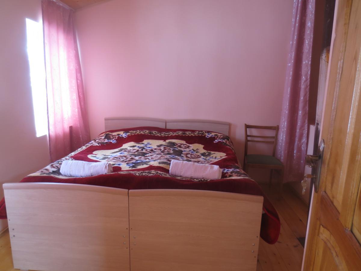 Irma Beso & Aleko Khergianis Guesthouse Mestia Zewnętrze zdjęcie